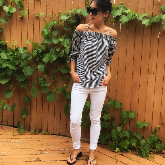 Tops - NWT off the shoulder Black and White Gingham Shirt